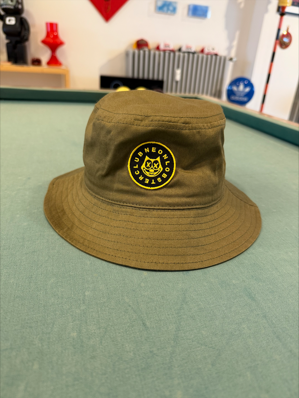 BUCKET HAT